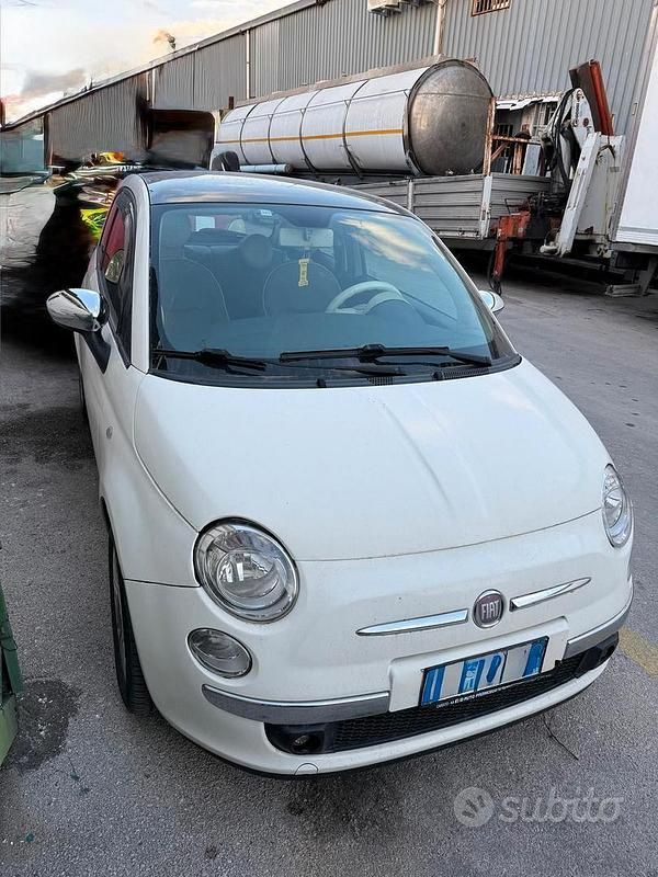 Usata Fiat 500 Lounge 75 CV (55 kW) 2007 Bianco Utilitaria