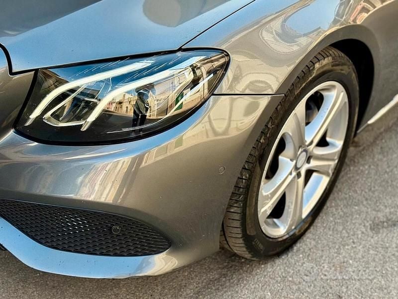 Usata Mercedes E220 Exclusive 194 CV (142 kW) 2017 Grigio Station wagon