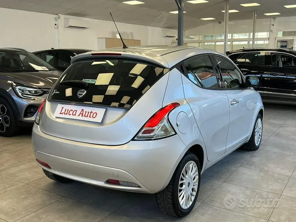 Gebraucht Lancia Ypsilon S 95 PS (69 kW) 2016 Grau Kleinwagen