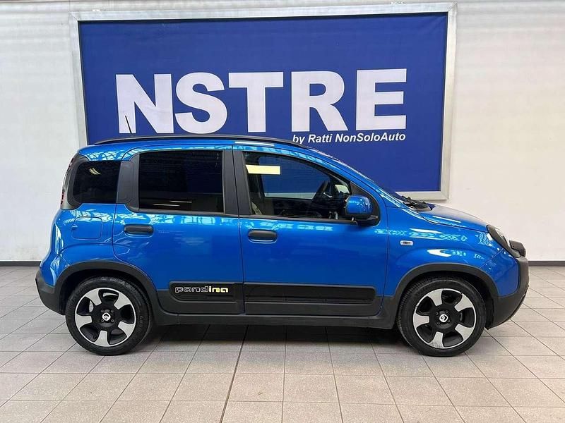 Usata Fiat Panda Cross Cross 69 CV (50 kW) 2025 Blu/azzurro Utilitaria