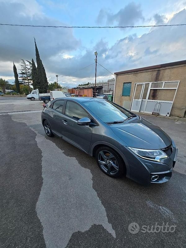 Usata Honda Civic Elegance 120 CV (88 kW) 2016 Grigio Berlina