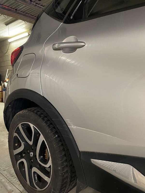 Usata Renault Captur Intens 120 CV (88 kW) 2016 Argento SUV