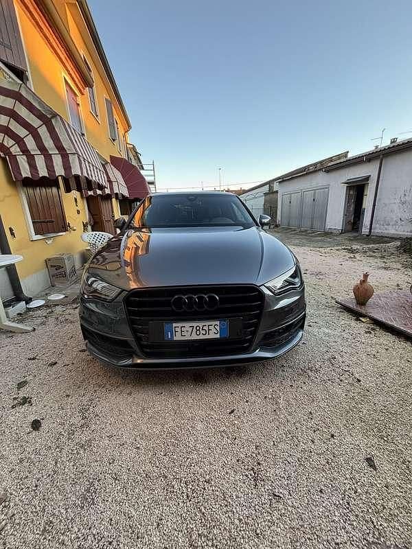 Usata Audi A3 Attraction 150 CV (110 kW) 2016 Grigio Berlina