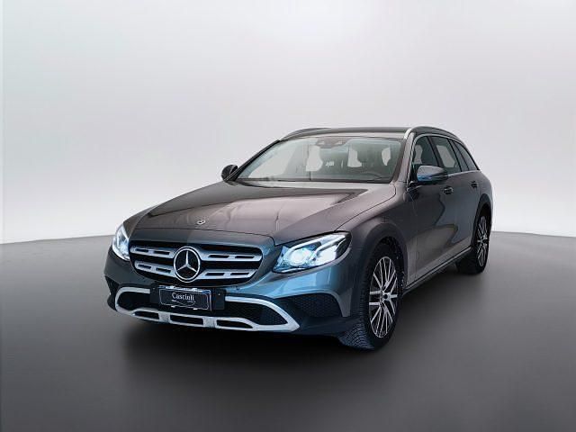 Usata Mercedes CLA220 2019 Grigio Berlina