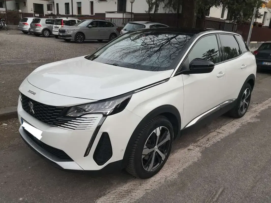 Usata Peugeot 3008 Allure 131 CV (96 kW) 2022 SUV