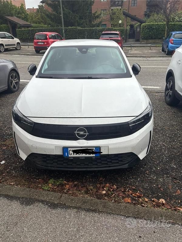 Usata Opel Corsa 75 CV (55 kW) 2024 Bianco Berlina