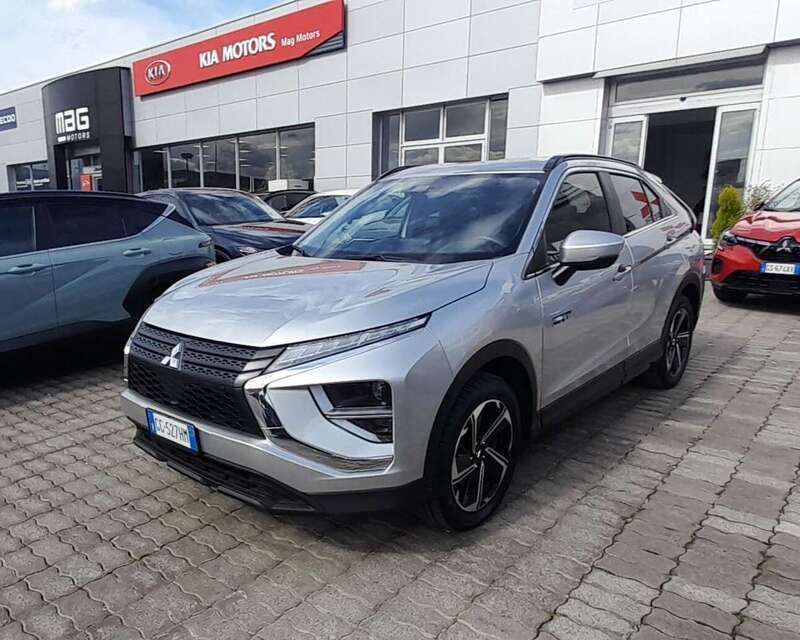 Grigio Usata 2022 Mitsubishi Eclipse Cross Intense SUV | 22.900 € (Buon prezzo) - Immagine 1/4