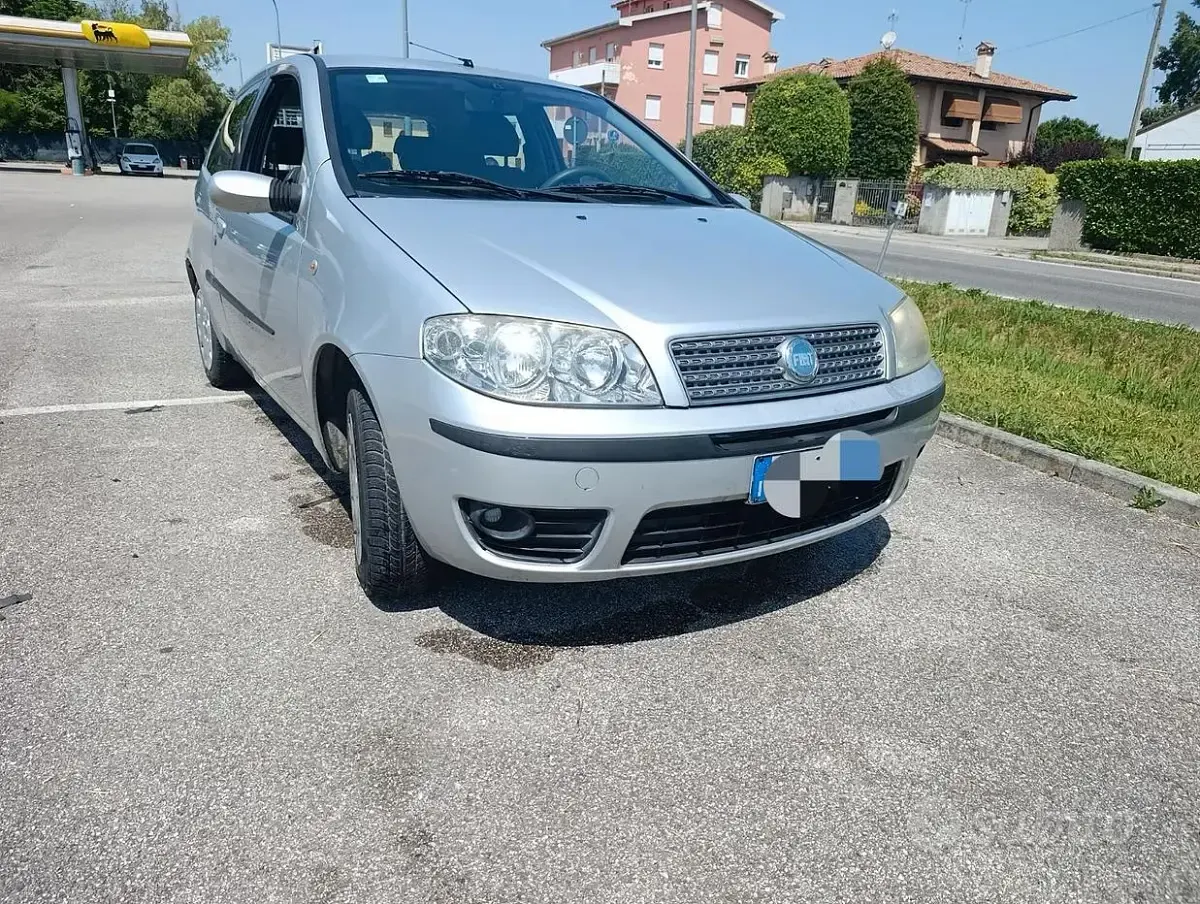 Usata Fiat Punto Classica 60 CV (44 kW) 2007 Grigio Utilitaria