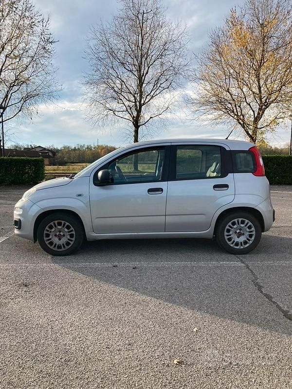 Usata Fiat Panda 75 CV (55 kW) 2015 Grigio Utilitaria