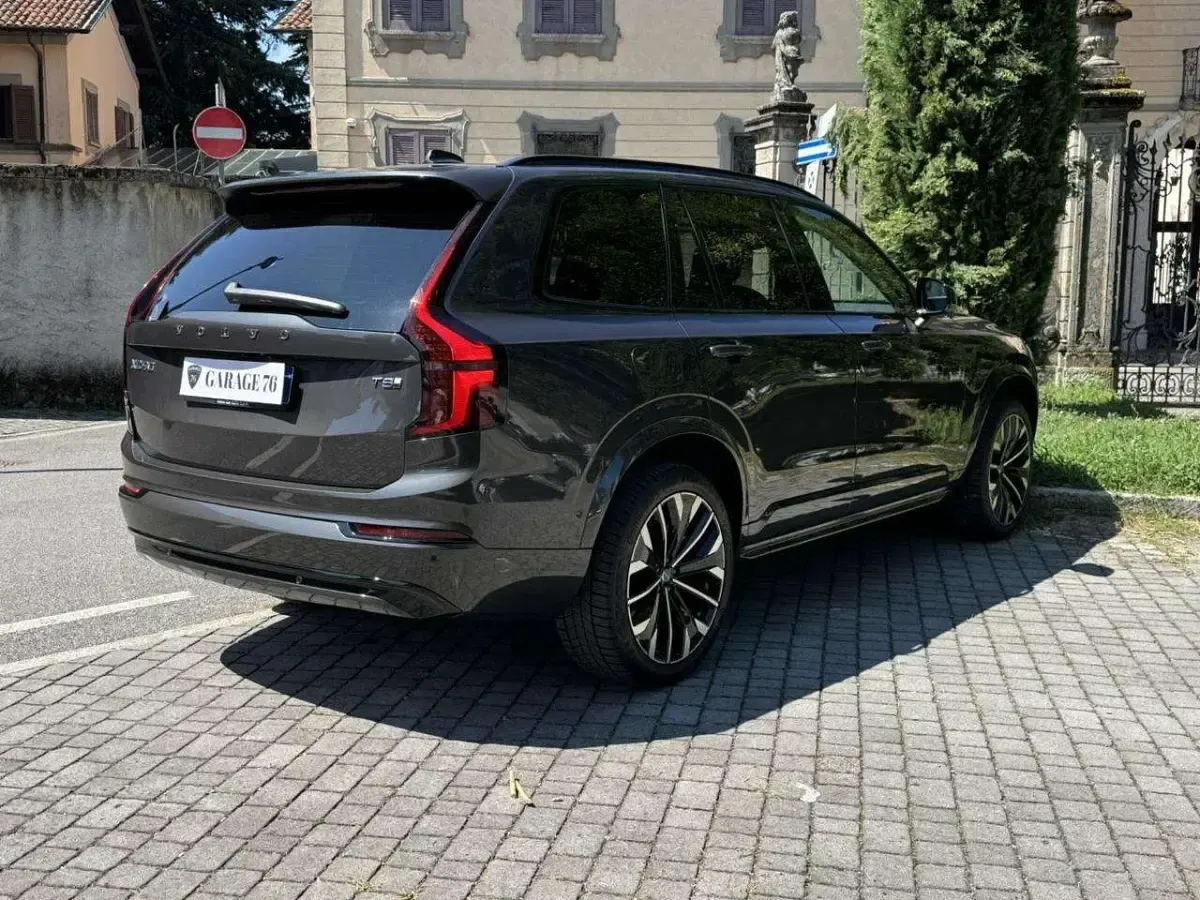Usata Volvo XC90 Ultra 310 CV (228 kW) 2025 Grigio scuro SUV