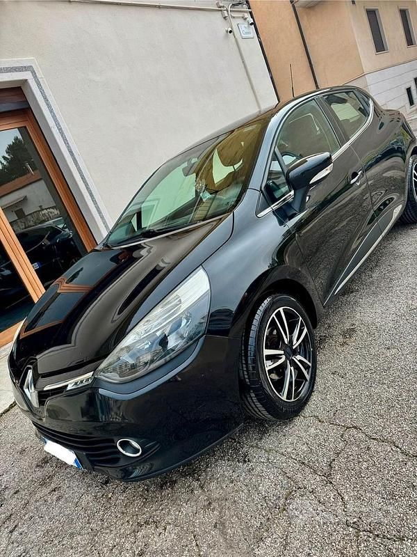 Usata Renault Clio IV 90 CV (66 kW) 2014 Nero Berlina