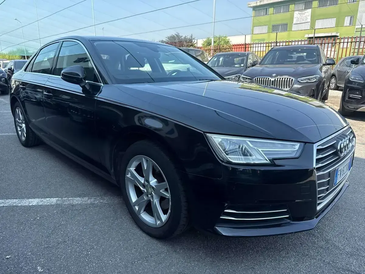 Usata Audi A4 Ambiente 150 CV (110 kW) 2015 Nero Berlina