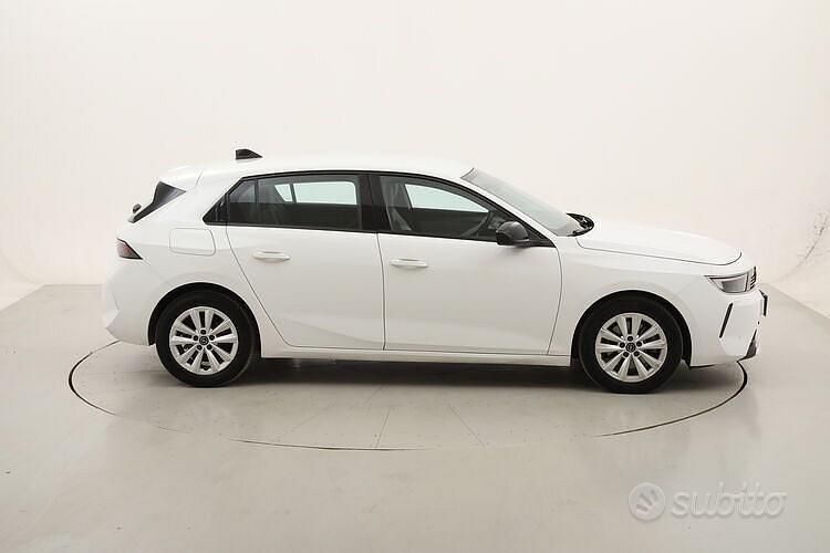 Usata Opel Astra Edition 131 CV (96 kW) 2022 Bianco Berlina