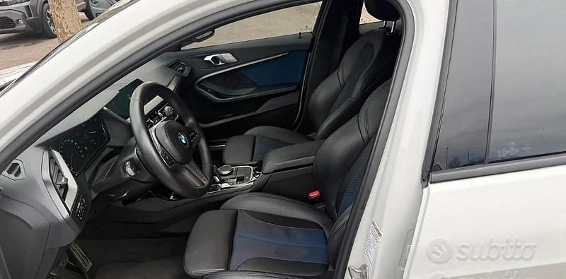 Usata BMW 116 Sport Line 116 CV (85 kW) 2020 Bianco Utilitaria