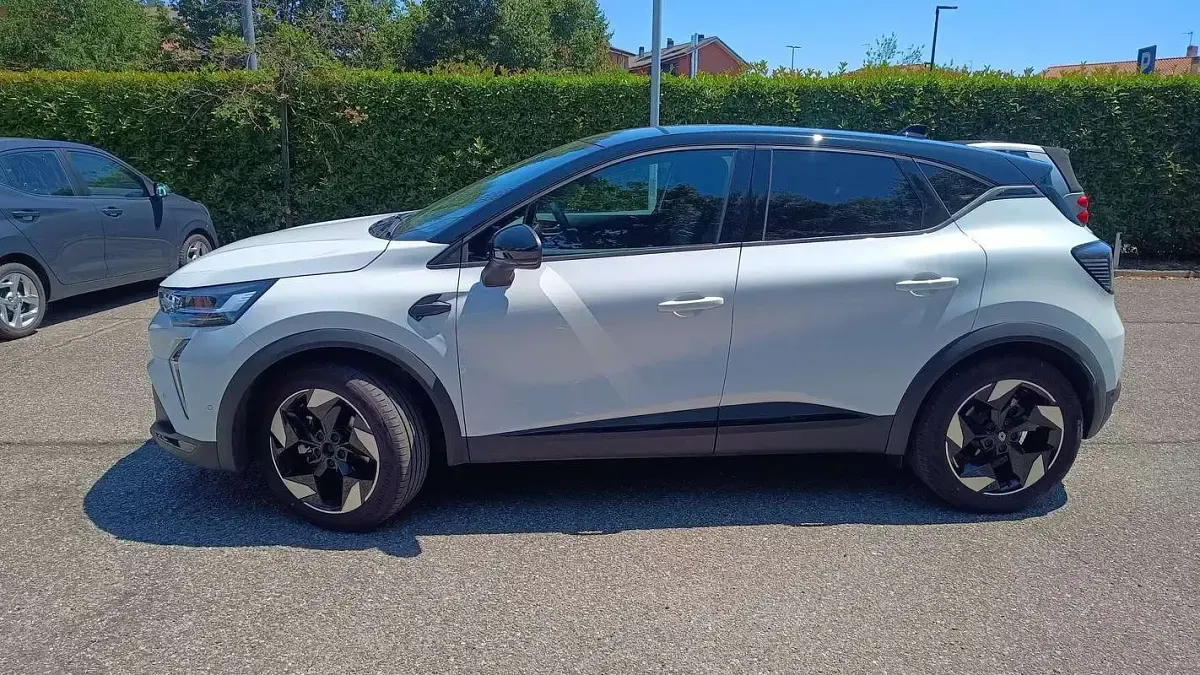 Usata Renault Captur Techno 94 CV (69 kW) 2024 Bianco SUV