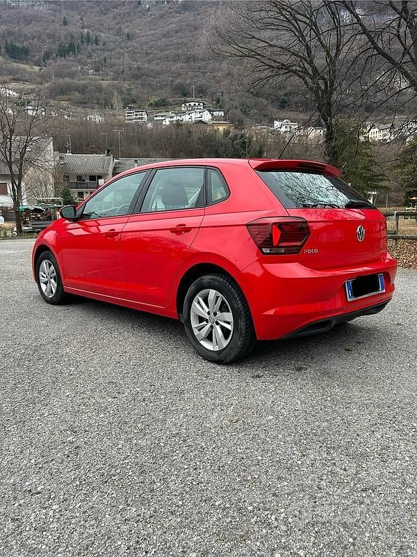 Usata VW Polo Comfortline 80 CV (58 kW) 2017 Rosso Berlina