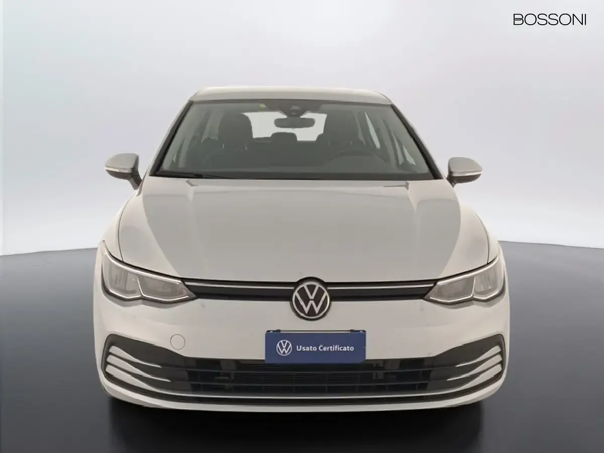 Usata VW Golf VIII Life 110 CV (80 kW) 2024 Argento Berlina