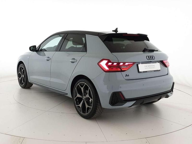 Nuova Audi A1 Sportback 116 CV (85 kW) 2026 Grigio chronos metallizzato ne Utilitaria