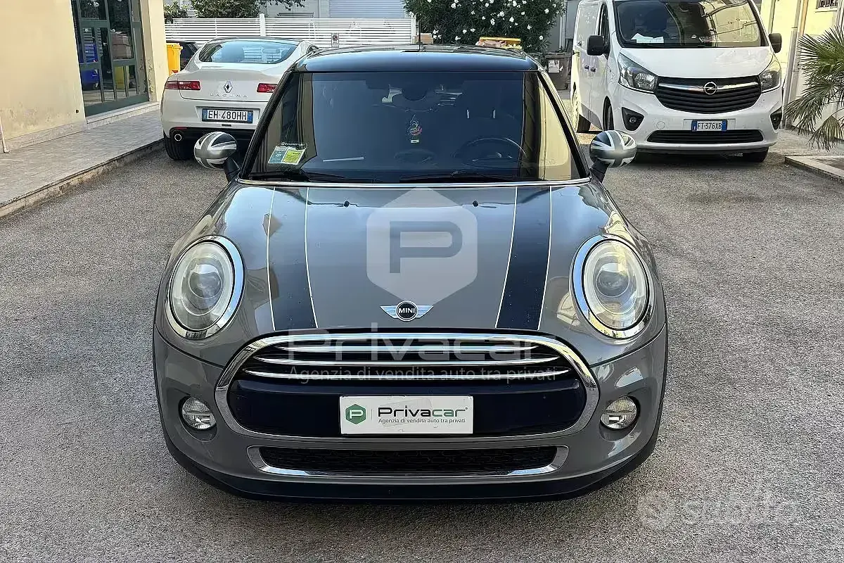 Usata Mini Cooper D Business 116 CV (85 kW) 2014 Grigio Utilitaria