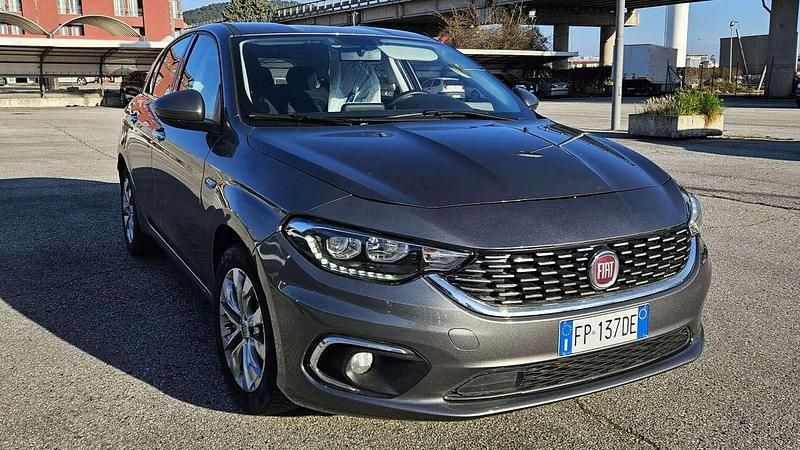 Usata Fiat Tipo Business 120 CV (88 kW) 2018 Grigio Berlina