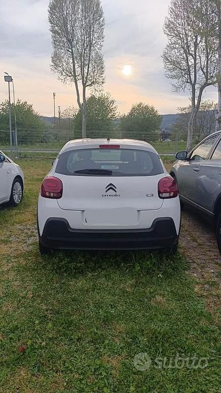 Usata Citroën C3 PureTech 101 CV (74 kW) 2024 Bianco Berlina