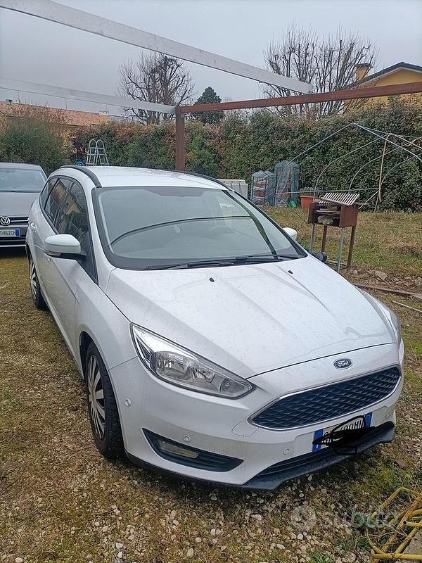 Bianco Usata 2016 Ford Focus S Station wagon | 8500 € - Immagine 1/3