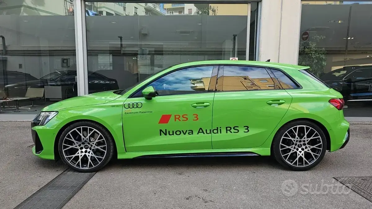 Usata Audi RS3 Comfort 400 CV (294 kW) 2025 Verde Berlina
