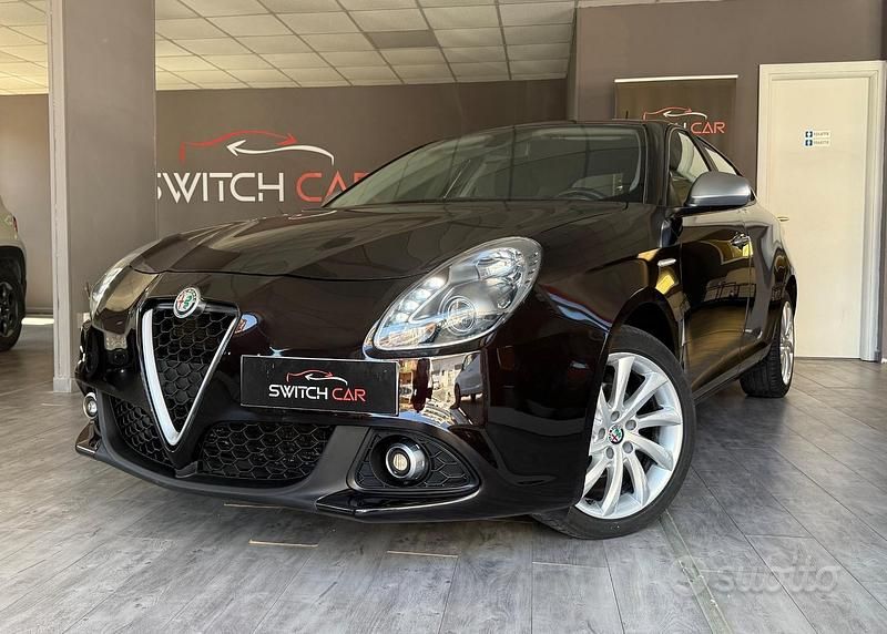 Usata Alfa Romeo Giulietta Super 120 CV (88 kW) 2018 Nero Utilitaria