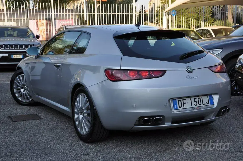 Usata Alfa Romeo Brera 185 CV (136 kW) 2007 Grigio Coupé
