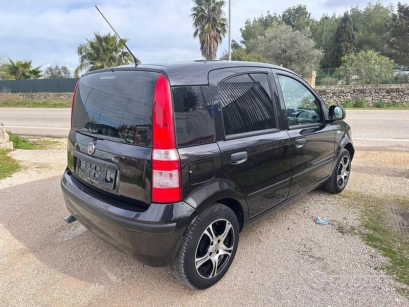 Usata Fiat Panda Classica 69 CV (50 kW) 2012 Nero Utilitaria