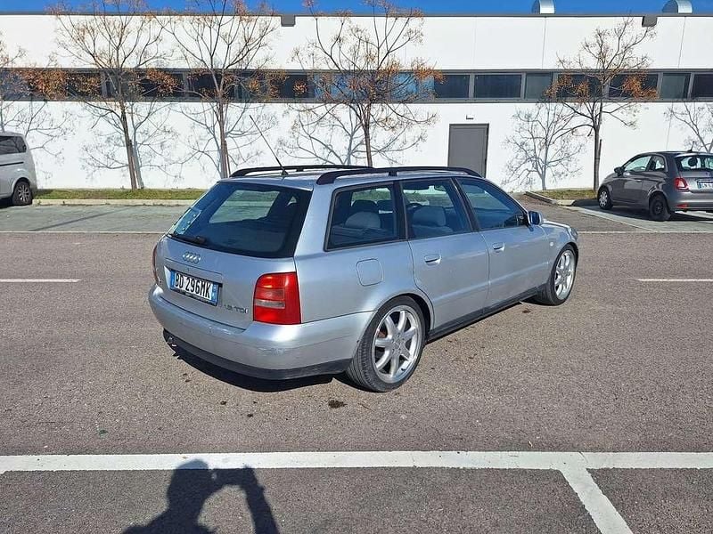 Usata Audi A4 Ambiente 110 CV (80 kW) 1999 Station wagon