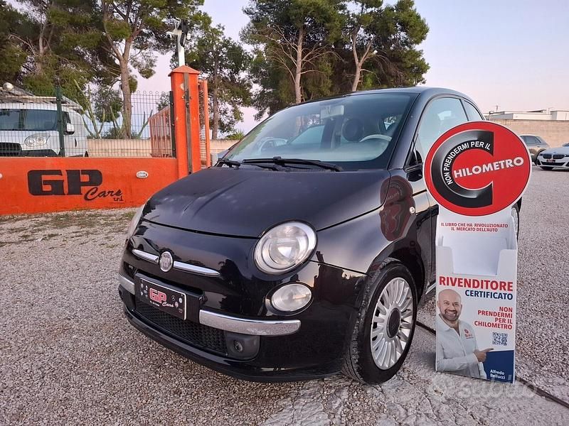 Nero Usata 2013 Fiat 500 Lounge Tre volumi | 6480 € (Buon prezzo) - Immagine 1/4