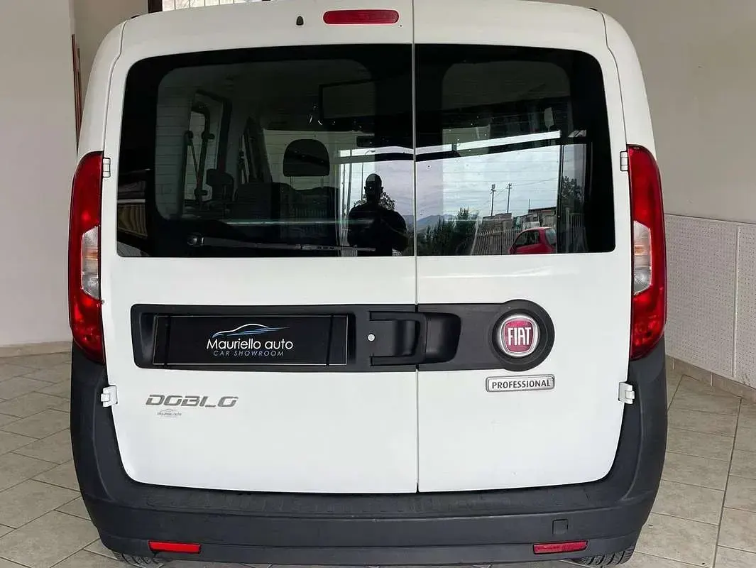Usata Fiat Doblò 95 CV (69 kW) 2019 Bianco Monovolume