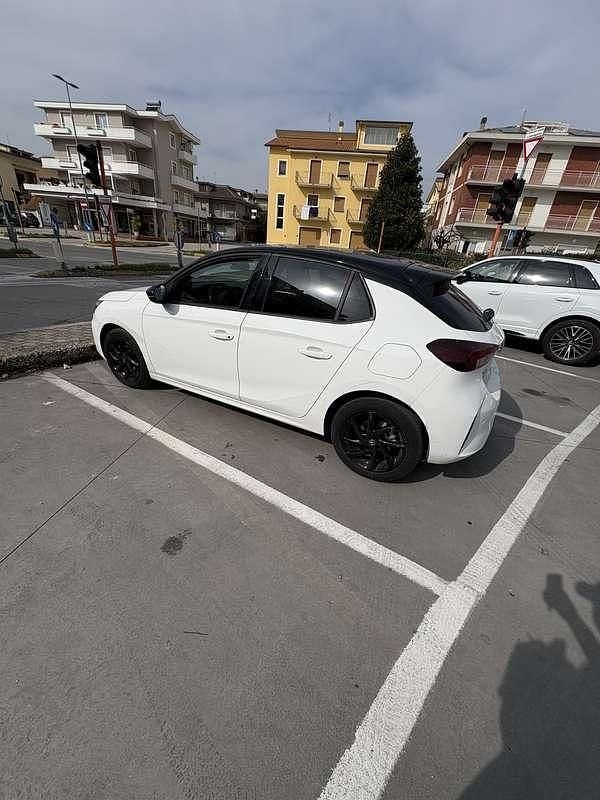 Usata Opel Corsa GS Line 101 CV (74 kW) 2021 Utilitaria