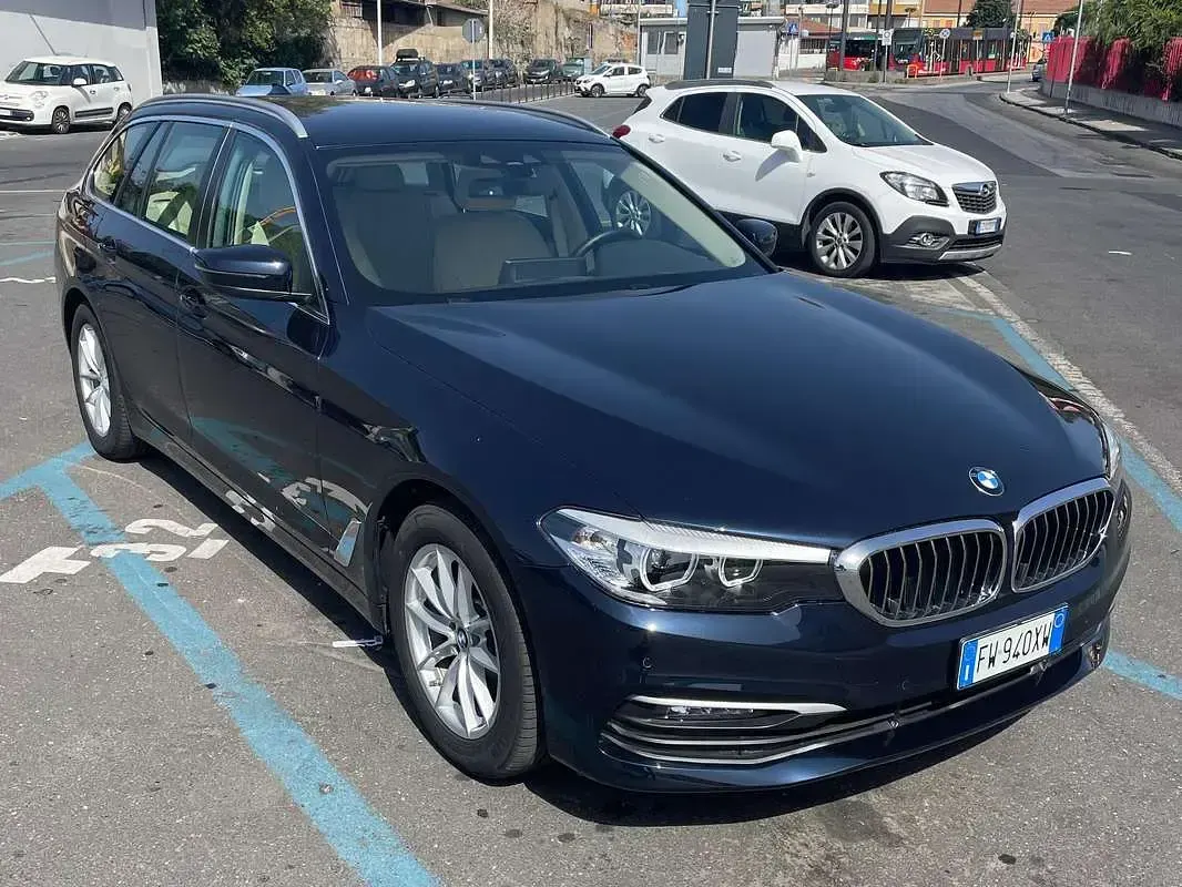 Usata BMW 520 190 CV (139 kW) 2019 Blu/azzurro Station wagon
