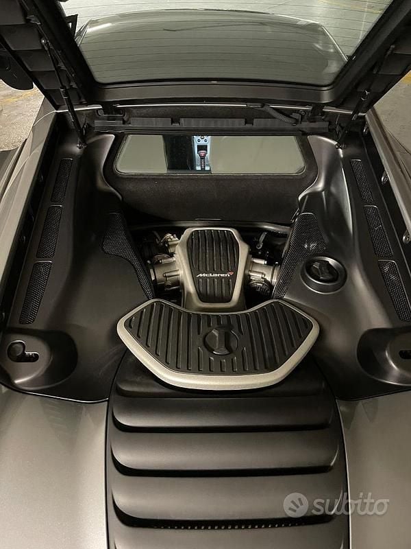 Usata McLaren MP4-12C 625 CV (459 kW) 2011 Grigio Coupé