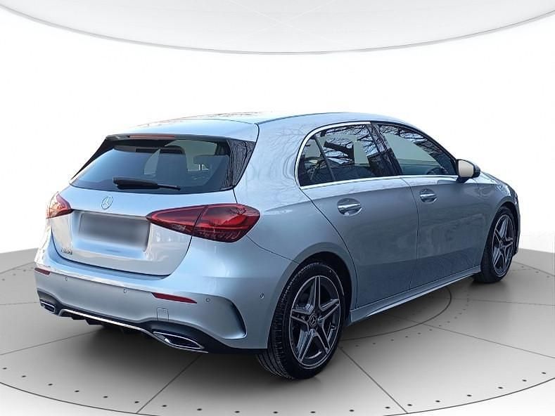 Usata Mercedes A180 AMG Line Premium 136 CV (100 kW) 2025 Argento Berlina