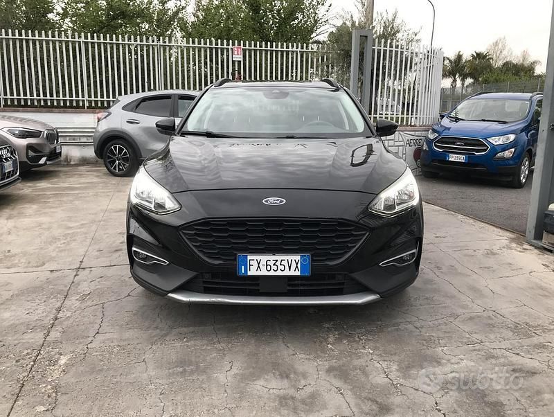 Nero Usata 2019 Ford Focus Active Tre volumi | 14.500 € (Buon prezzo) - Immagine 1/4