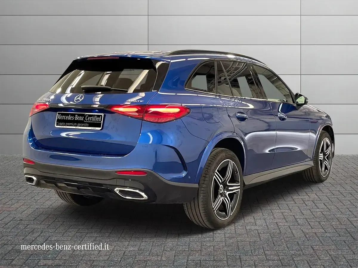 Usata Mercedes GLC220 Advanced 198 CV (145 kW) 2023 Argento mojave SUV