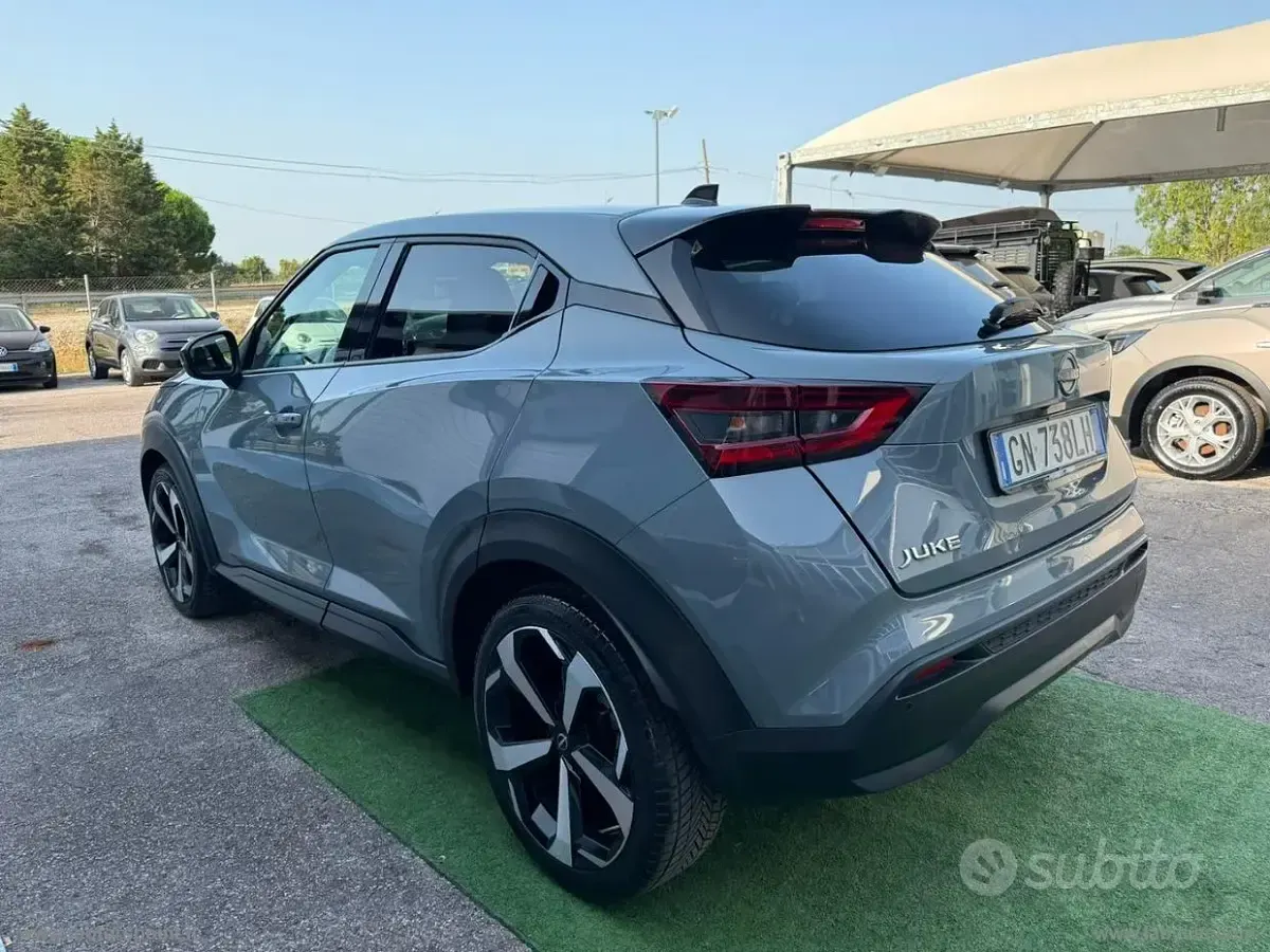 Usata Nissan Juke N-Connecta 114 CV (83 kW) 2023 Grigio SUV