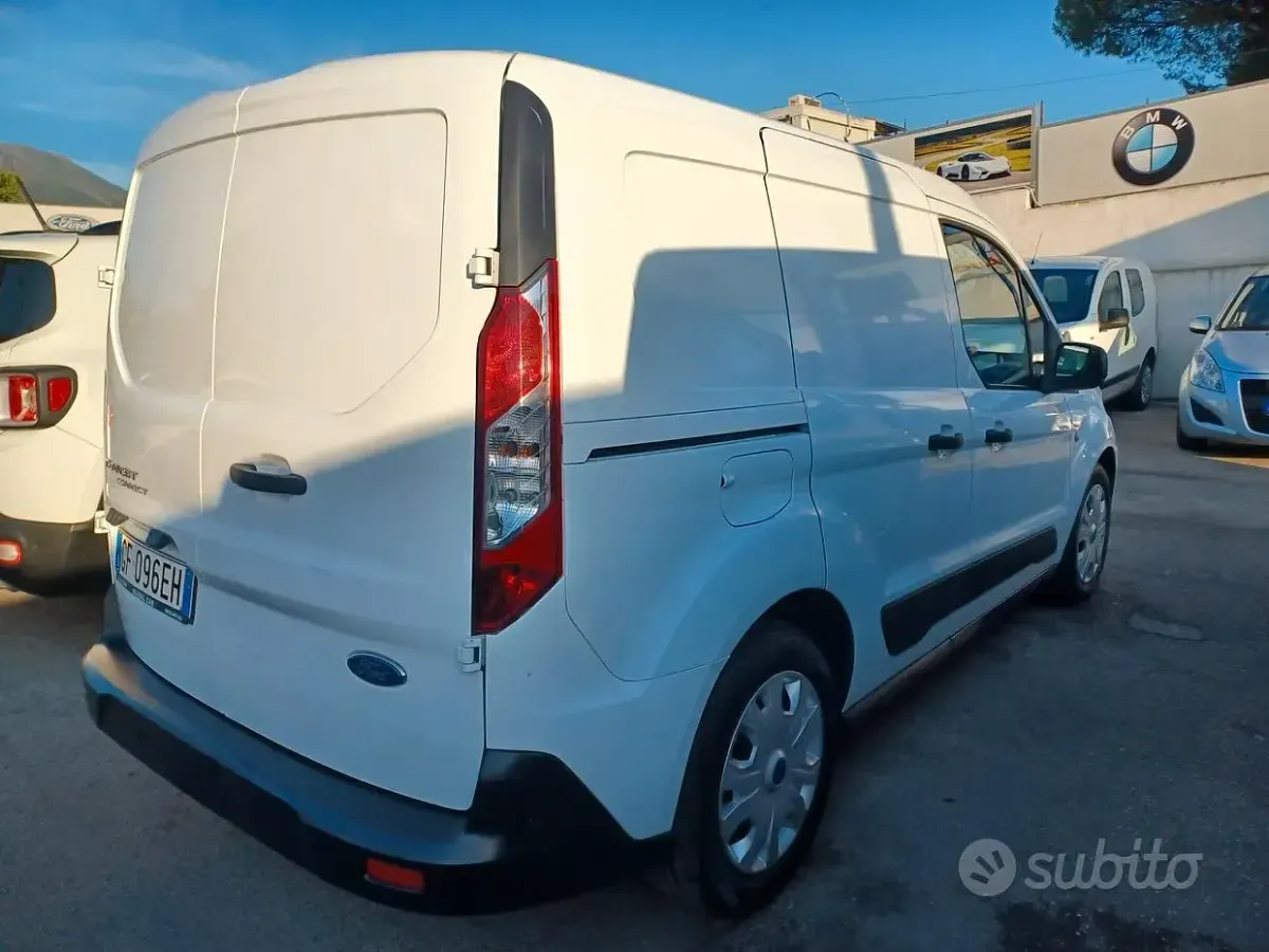 Usata Ford Transit Connect 101 CV (74 kW) 2021 Bianco Monovolume