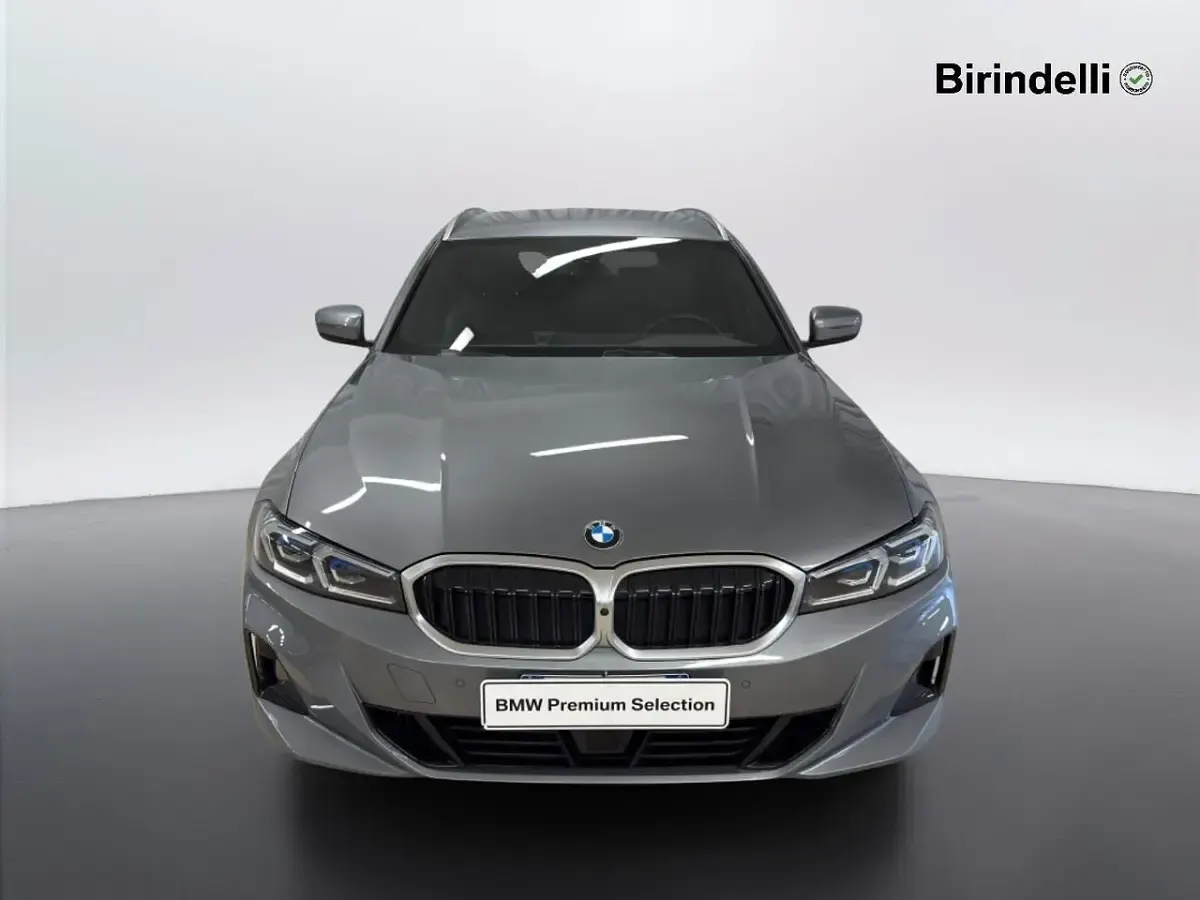 Usata BMW 320e 190 CV (139 kW) 2023 Grigio Station wagon