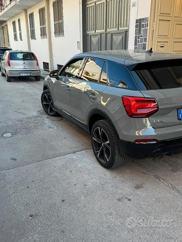 Usata Audi Q2 Business 2017 Grigio SUV