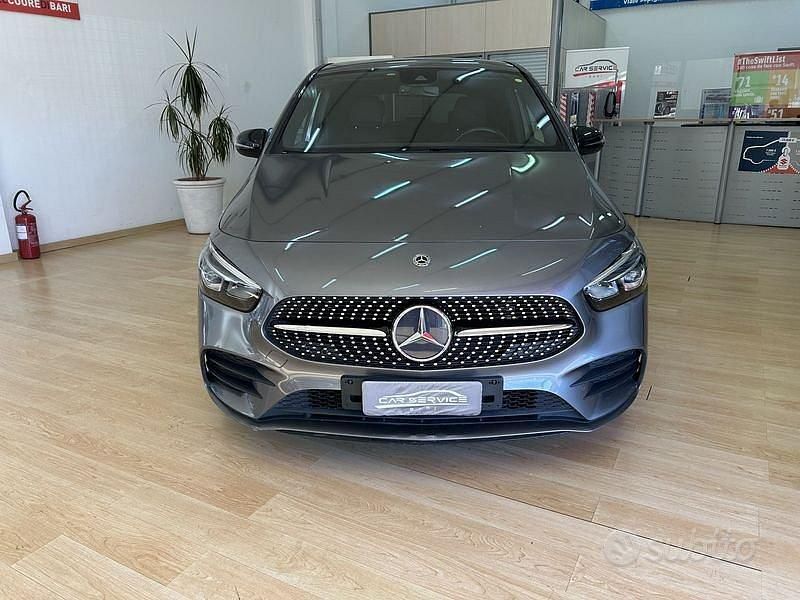 Usata Mercedes B200 150 CV (110 kW) 2019 Utilitaria