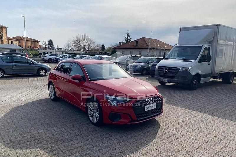 Usata Audi A3 Business 149 CV (109 kW) 2021 Rosso Berlina