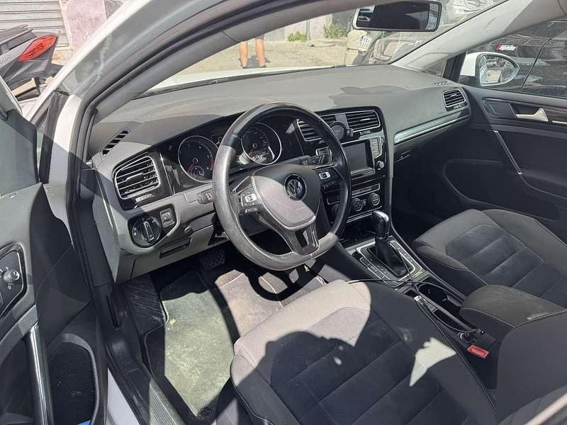 Usata VW Golf VII 110 CV (80 kW) 2014 Bianco Station wagon