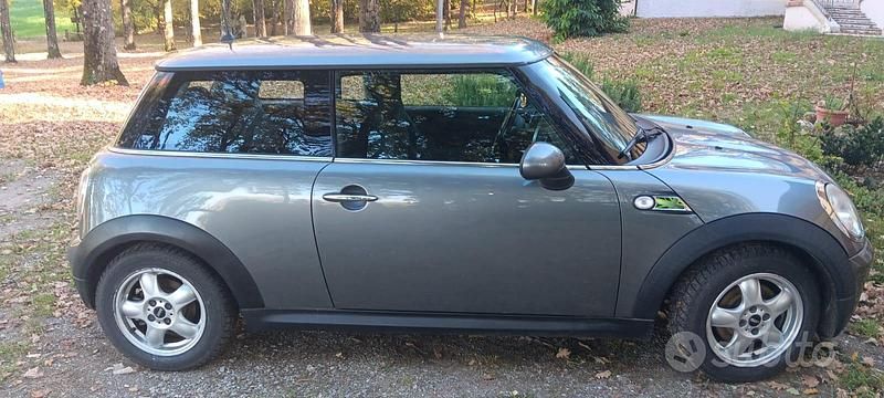 Usata Mini ONE 75 CV (55 kW) 2010 Grigio Utilitaria
