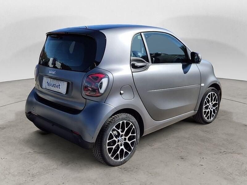Begagnad Smart ForTwo Coupé Prime 60 kW (82 HK) 2022 Grå Halvkombi