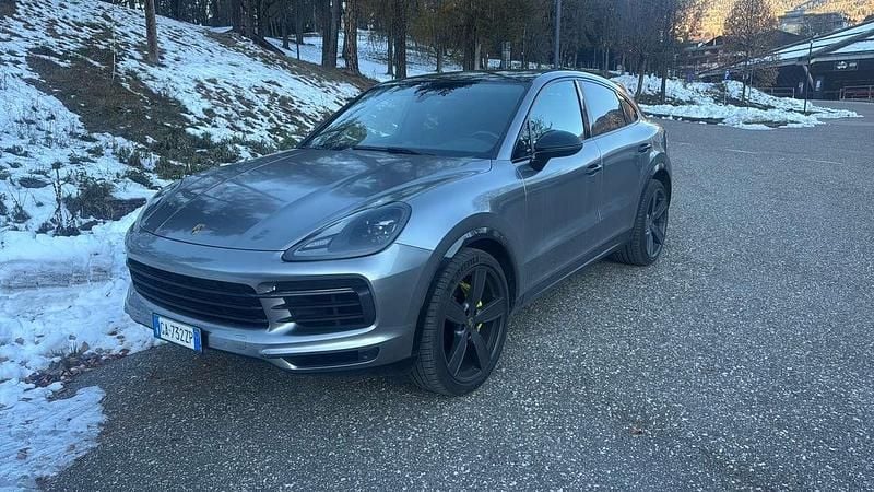 Usata Porsche Cayenne Coupe 340 CV (250 kW) 2020 Nero Coupé