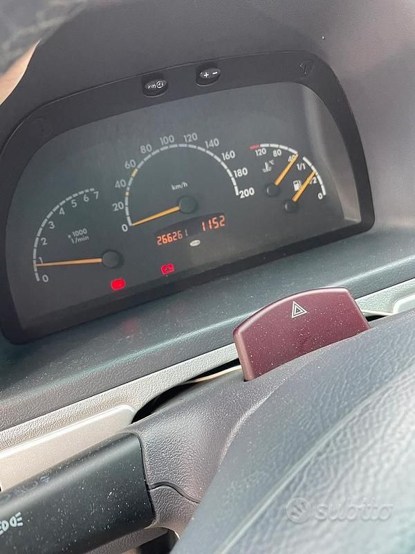 Usata Mercedes V220 2000 Grigio Monovolume
